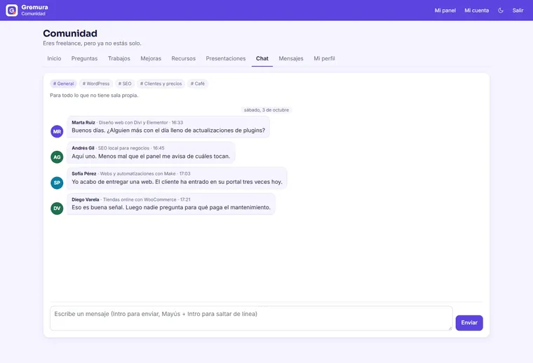 Chat de la comunidad: Salas por tema y mensajes privados.